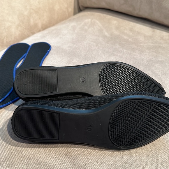 Black Woven Pointed Flats - Picture 4 of 4